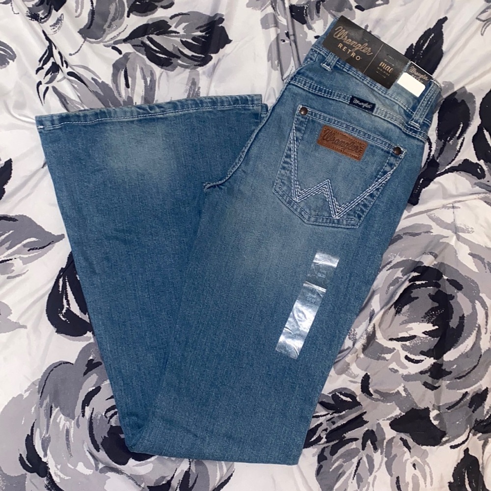 Wrangler Retro Mae Mid-Rise Bootcut